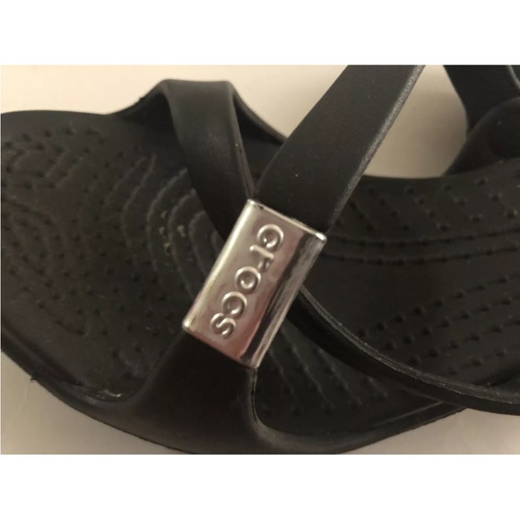 Crocs Cyprus Heel Strappy Platform Sandal Women's 8 Black Slip On Comfort Shoes - Picture 2 of 5